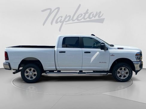 Used 2026 RAM 2500 Big Horn AWD/4WD image 7