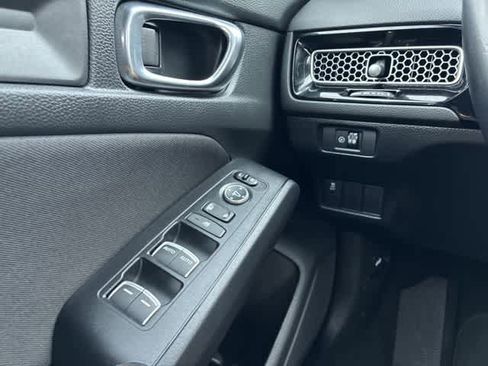 Certified 2025 Honda Civic Sport image 38