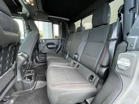 Used 2022 Jeep Gladiator Rubicon w/ LED Lighting Group AWD/4WD image 20