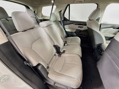 Used 2023 Honda Pilot LX image 26