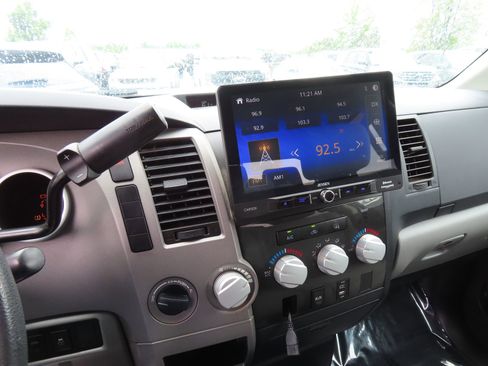 Used 2013 Toyota Tundra 4x4 Double Cab Long Bed w/ Convenience Pkg image 24