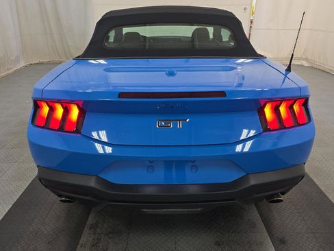 Used 2025 Ford Mustang GT Premium w/ GT Performance Package RWD image 5