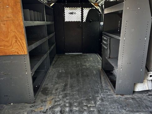 Used 2015 Chevrolet Express 2500 image 13