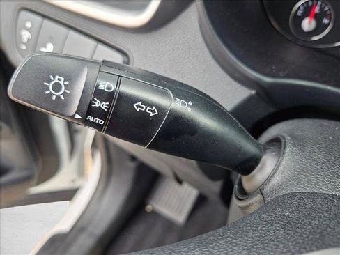 Used 2019 Kia Sorento FWD V6 w/ LX V6 Convenience Package image 15