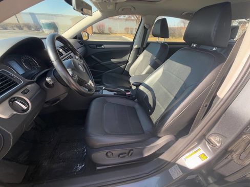 Used 2014 Volkswagen Passat 1.8T SE image 10