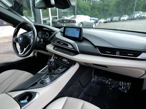 Used 2015 BMW i8 image 42