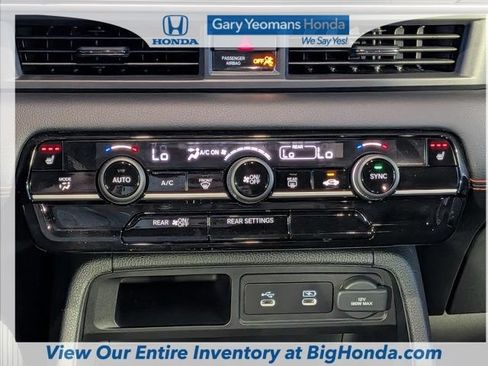 New 2026 Honda Pilot Sport image 22
