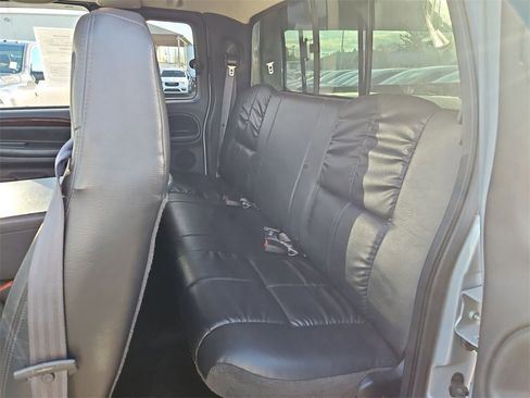 Used 2000 Dodge Ram 2500 Truck SLT image 14