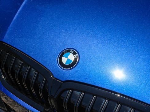 Used 2026 BMW 330i Sedan w/ M Sport Package RWD image 11