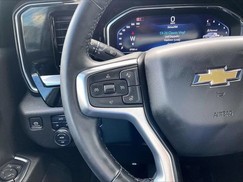Used 2024 Chevrolet Silverado 1500 LT AWD/4WD image 22