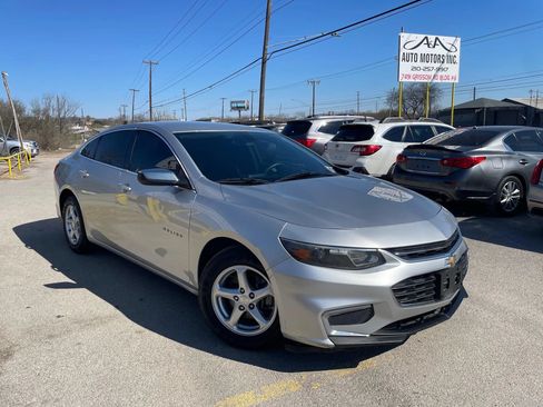 Used 2018 Chevrolet Malibu LS FWD image 5
