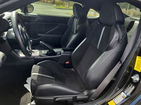 Used 2023 Toyota GR86 Premium image 14