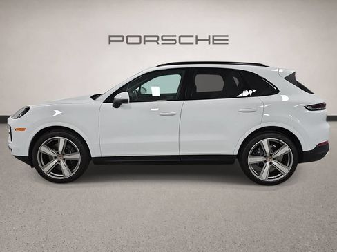 Certified 2026 Porsche Cayenne AWD/4WD image 2
