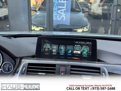 Used 2017 BMW 340i xDrive Sedan w/ Premium Package Enhanced AWD/4WD image 21