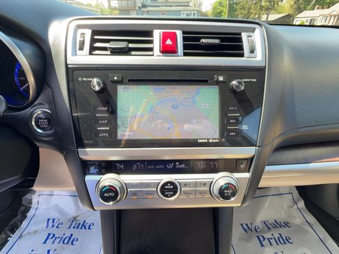 Used 2016 Subaru Outback 3.6R Limited AWD/4WD image 12