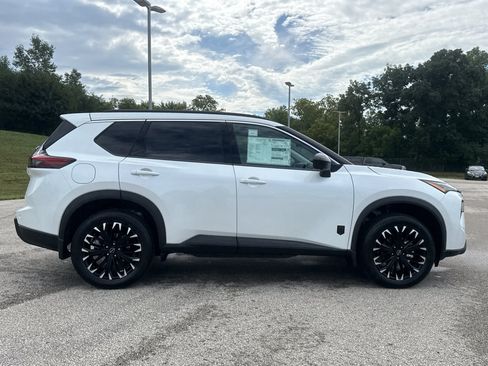 New 2026 Nissan Rogue Dark Armor AWD/4WD image 4