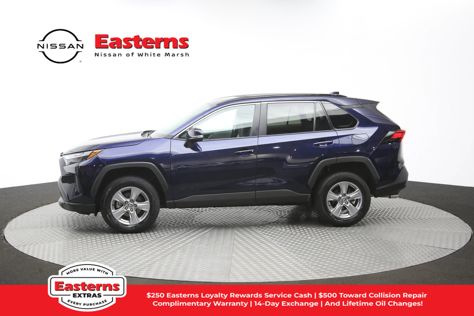 Used 2024 Toyota RAV4 XLE FWD image 59