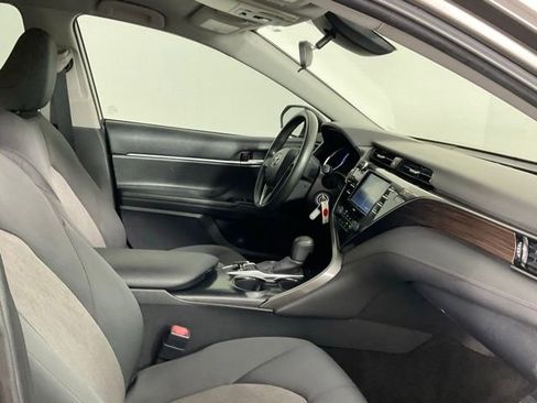 Used 2020 Toyota Camry LE w/ Carpet Mat Package FWD image 17