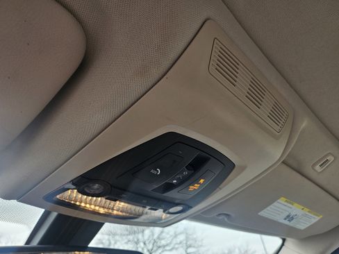 Used 2013 BMW 528i xDrive Sedan image 15