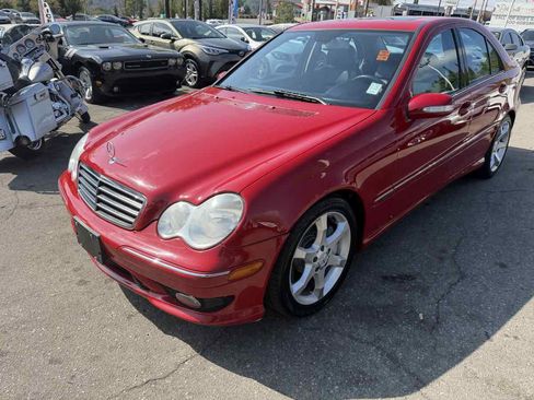 Used 2007 Mercedes-Benz C 230 Sedan image 3