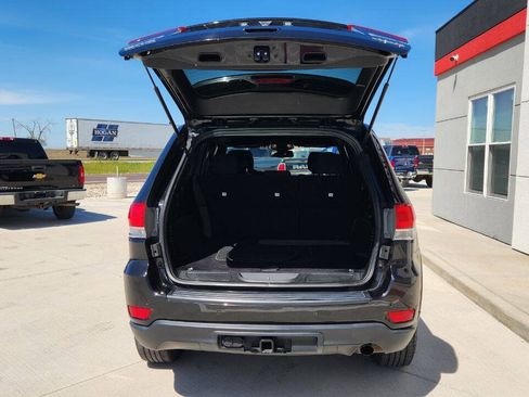 Used 2016 Jeep Grand Cherokee Laredo w/ Quick Order Package 23E AWD/4WD image 22