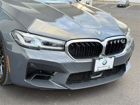 Certified 2022 BMW M5 w/ Executive Package image 9