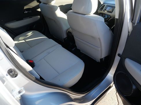 Used 2021 Honda HR-V LX image 25