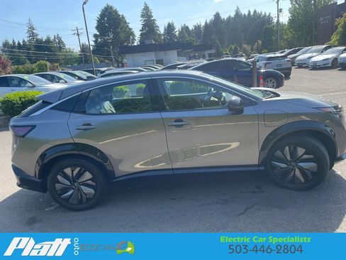 Used 2023 Nissan Ariya FWD image 15