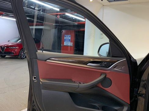 Used 2023 BMW X3 xDrive30i w/ Premium Package w/ZPA image 13