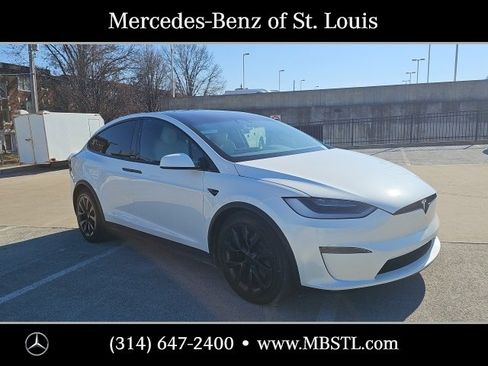Used 2022 Tesla Model X image 2