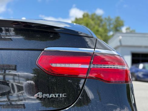 Used 2019 Mercedes-Benz GLC 300 4MATIC Coupe w/ Multimedia Package image 10