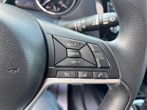 Used 2018 Nissan Rogue S FWD image 24