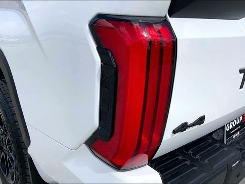 Used 2024 Toyota Tundra SR5 w/ SR5 Convenience Package AWD/4WD image 28