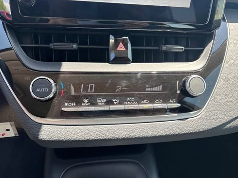 Used 2026 Toyota Corolla LE FWD image 22