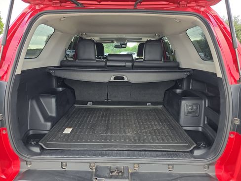 Used 2020 Toyota 4Runner SR5 Premium w/ TRD Performance Package AWD/4WD image 31