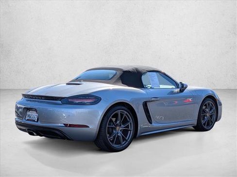 Used 2024 Porsche 718 Boxster RWD image 5