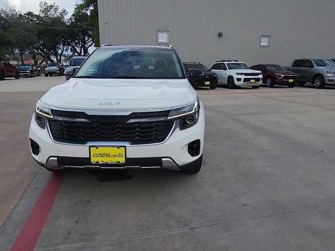Used 2024 Kia Seltos S FWD image 3