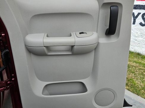 Used 2013 Chevrolet Silverado 1500 LT image 21