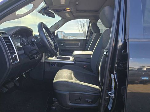 Used 2017 RAM 2500 Big Horn w/ Sport Appearance Group image 9