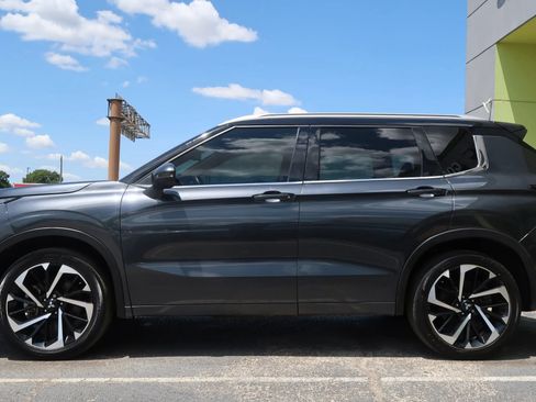 Used 2024 Mitsubishi Outlander SEL AWD/4WD image 7