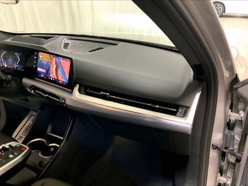Used 2024 BMW X1 xDrive28i AWD/4WD image 17