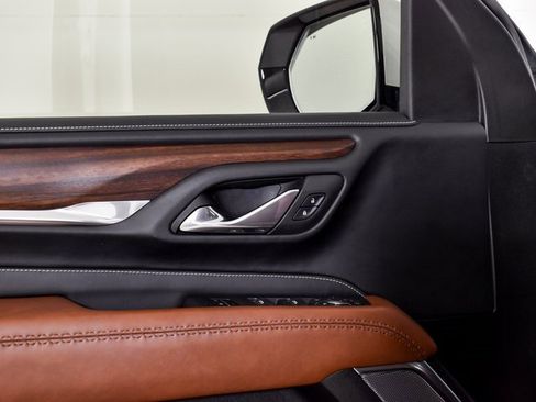 Used 2023 GMC Yukon Denali Ultimate image 24