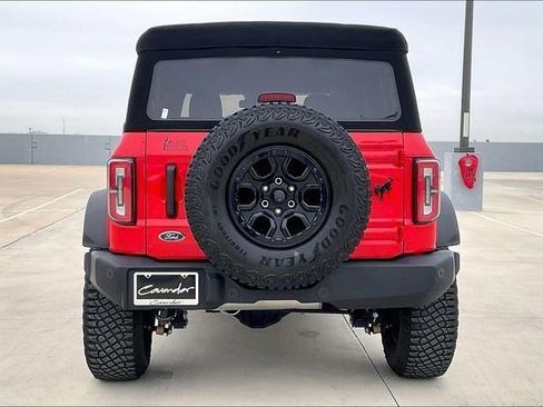 Used 2022 Ford Bronco Wildtrak image 4