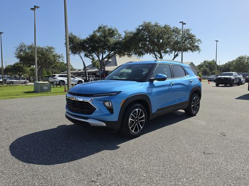 New 2026 Chevrolet TrailBlazer LT w/ LT Cold Weather Package FWD image 11