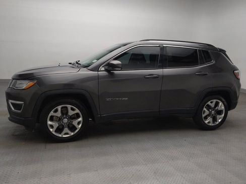 Used 2020 Jeep Compass Limited FWD image 2