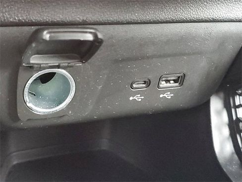 Certified 2024 Chevrolet TrailBlazer LT w/ LT Cold Weather Package image 29