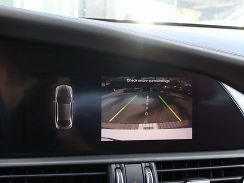 Used 2022 Alfa Romeo Giulia Veloce image 31