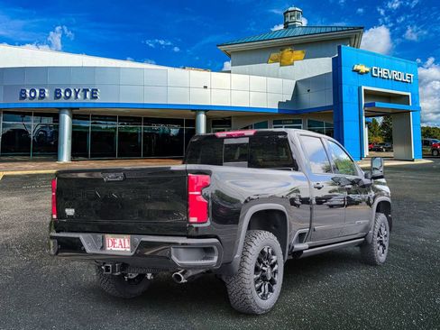 New 2026 Chevrolet Silverado 2500 High Country w/ High Country Premium Package image 6