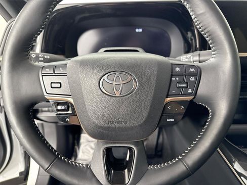 Certified 2024 Toyota Crown Platinum AWD/4WD image 17