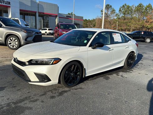 Used 2023 Honda Civic Sport image 1